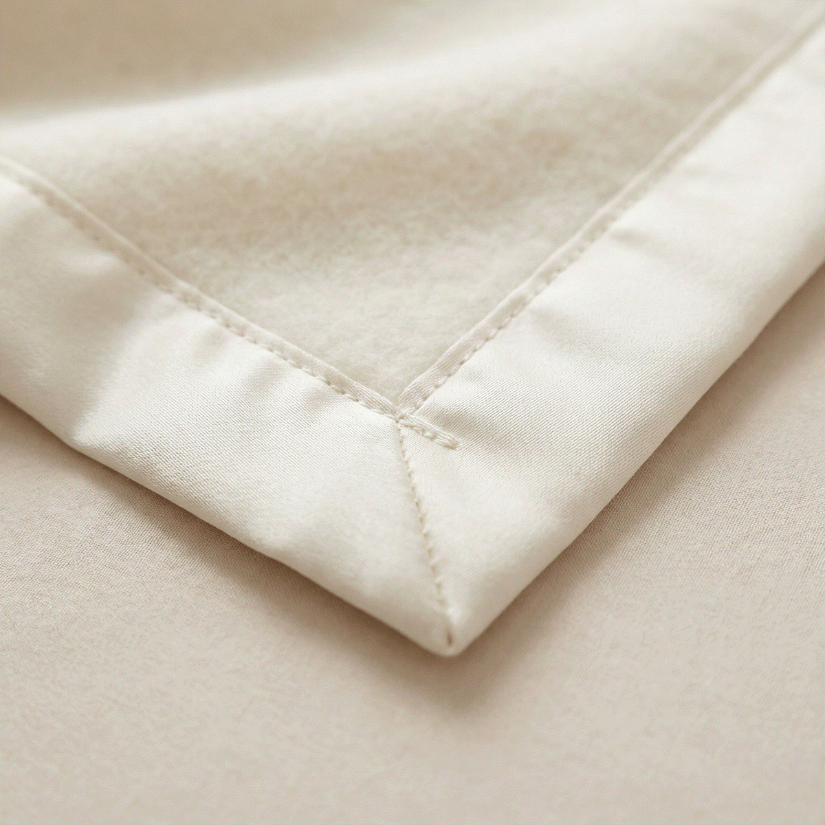 Premium Australian Wool Blanket – Naturally Warm, Breathable Comfort All Year Round